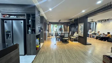 Bán nhà 176m2, 2 tầng Hapulico 24T3 và 40m2 vườn