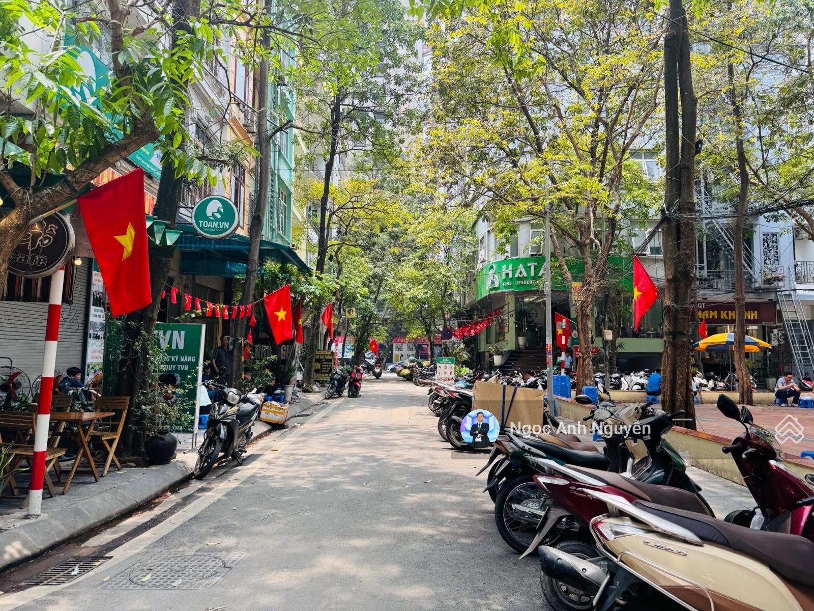 Bán nhà phân lô Ngụy Như Kon Tum phân lô bàn cờ thẳng tắp ra mặt phố Nguyễn Tuân 65m2 Bán nhà phân lô Ngụy Như Kon Tum phân lô bàn cờ thẳng tắp ra mặt phố Nguyễn Tuân 65m2