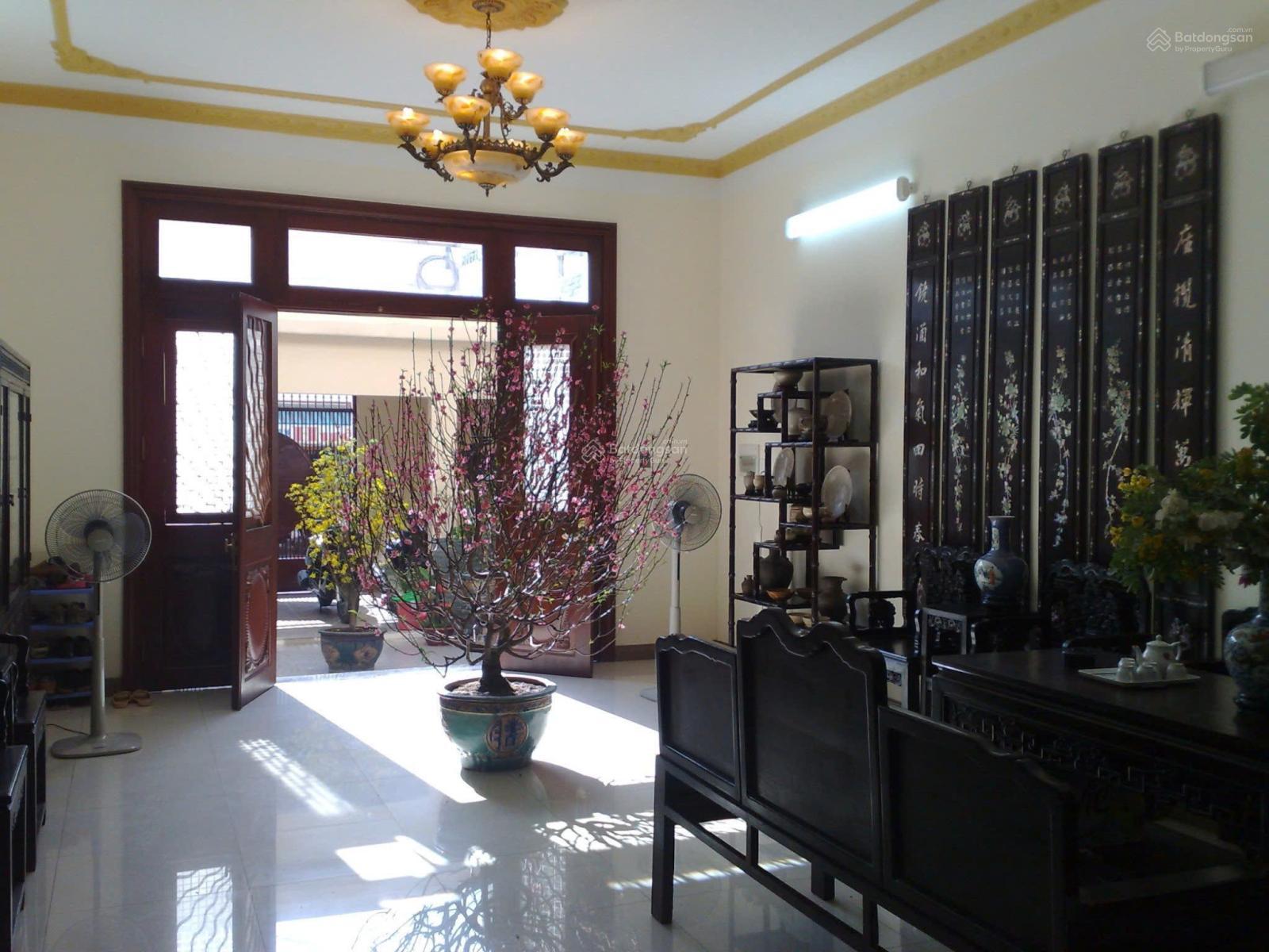 [ Gía 3,5 tỷ ] Mặt tiền kinh doanh đường Xóm Chiếu, Quận 4. DT 94m2. SHR. LH 0903 632 *** Quân