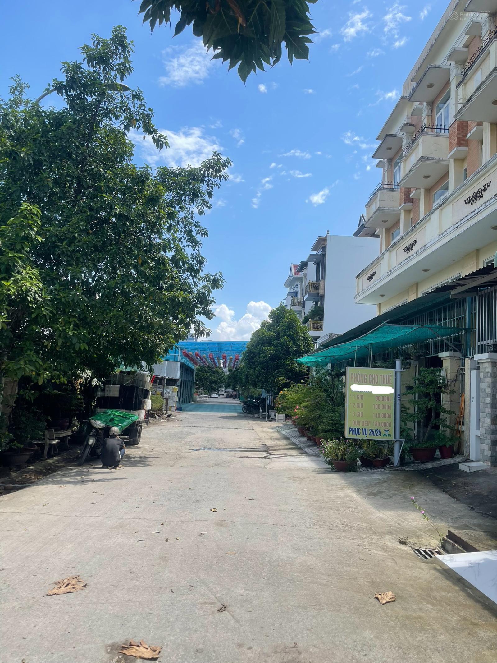 Bán đất nền khu dân cư Bến Lức Chợ Đầu Mối Bình Điền P7 Quận 8, SHR, đường 12m DT 80m2 giá 4,4 tỷ