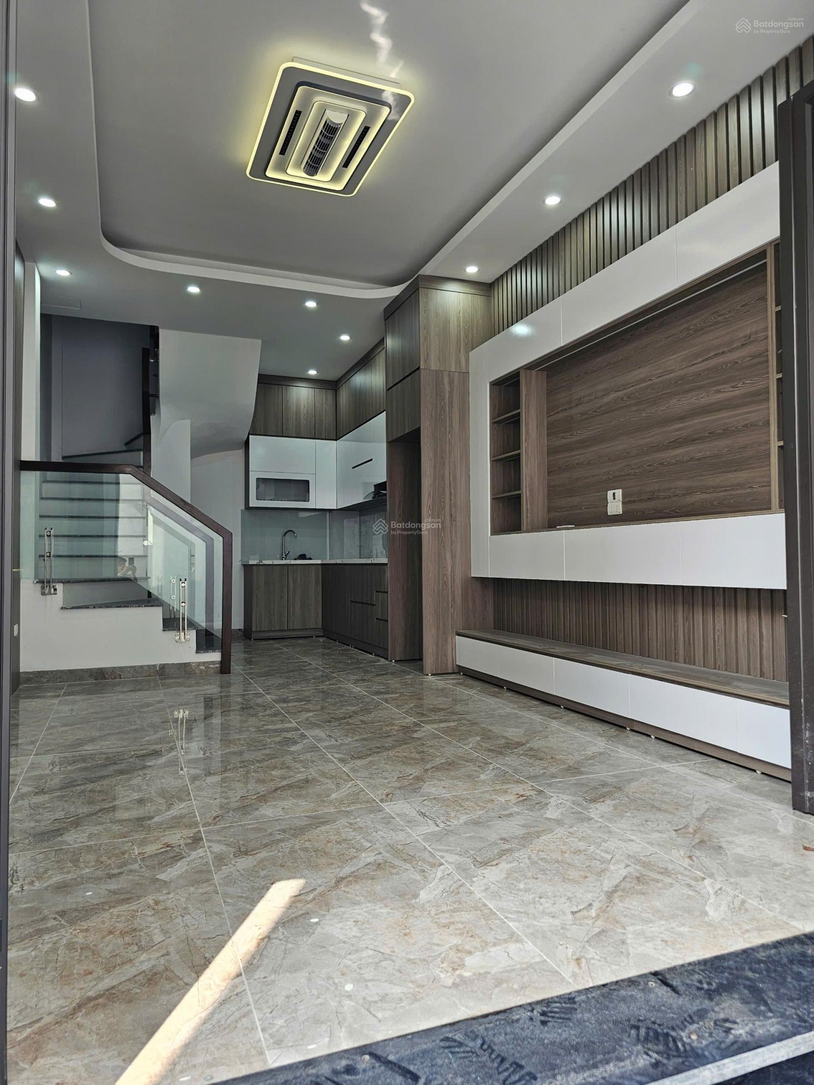 5.99 tỷ còn bớt. Căn 5 tầng Bát khối tuyệt đẹp!!!