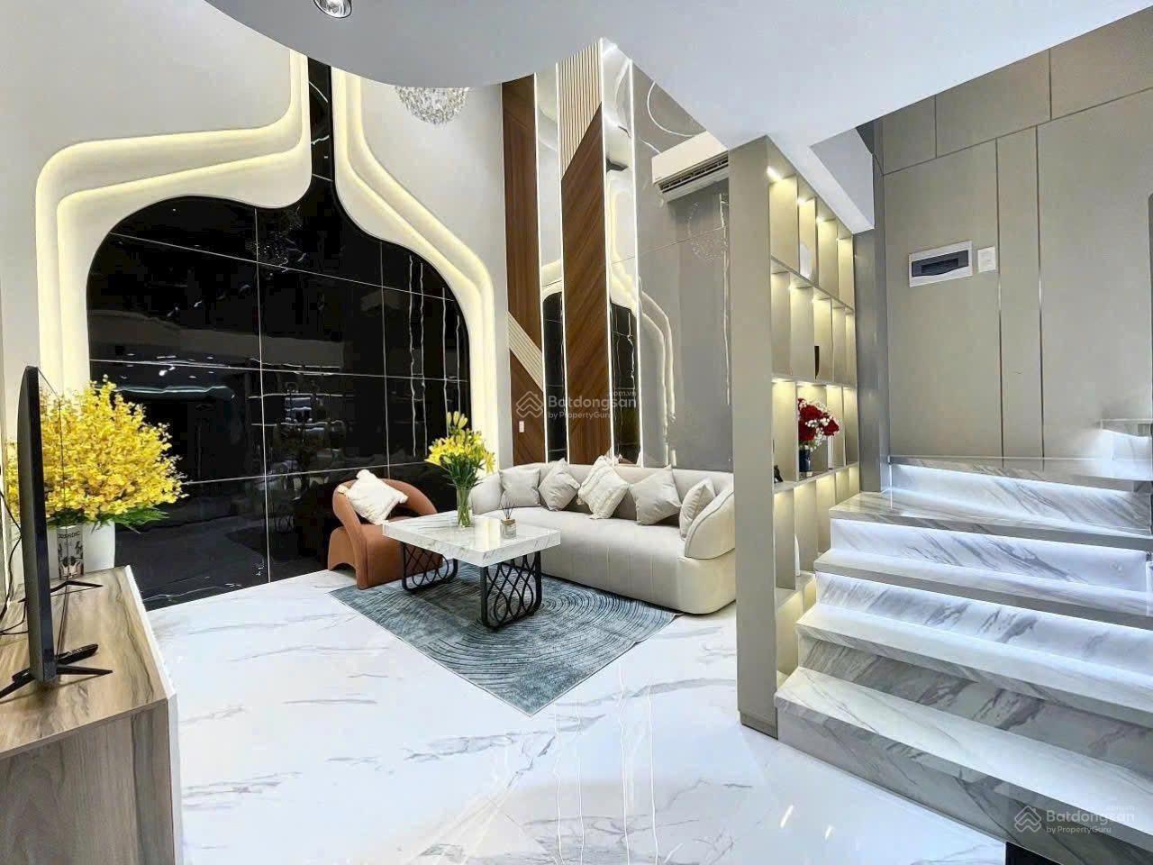 Bán gấp nhà đường Mai Thị Lựu-P.Đa Kao-Q1 hẻm ôtô 7m. Giá 4tỷ050/72,8m2, gần chợ Tân Định