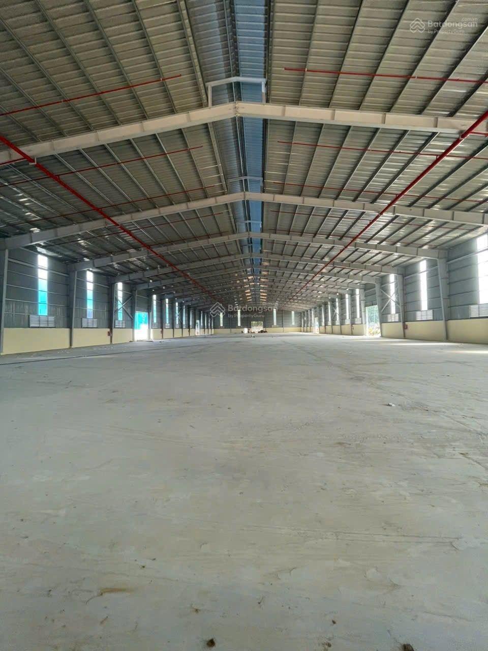 Cho thuê xưởng tổng dt 17.000m2.Pccc tự động ,đầy đủ giấy phép,Sx đa nghề .Tân Uyên ,Bình Duong