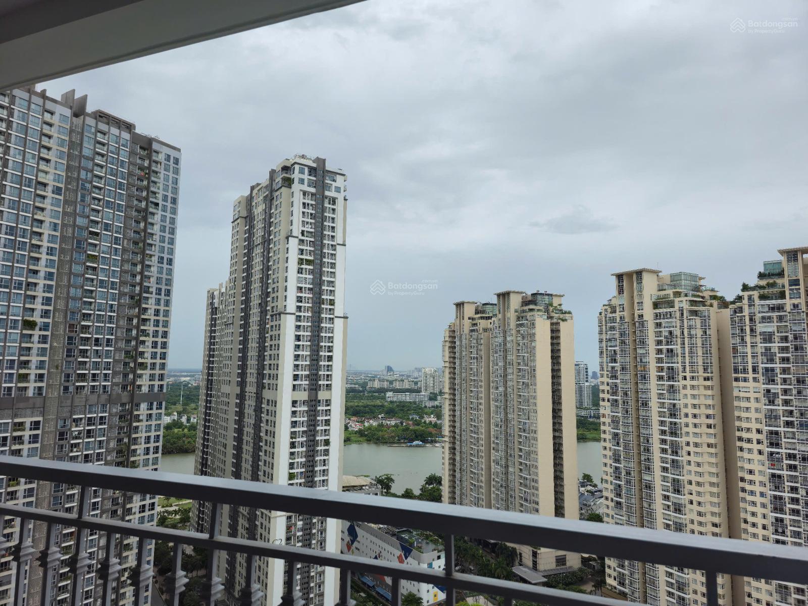 Căn góc tầng 26 diện tích 126m2 tòa C3 Vinhomes Central Park, bên cạnh Vinschool, giá 13 tỷ