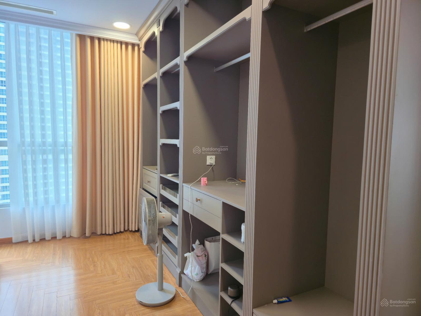Căn góc tầng 26 diện tích 126m2 tòa C3 Vinhomes Central Park, bên cạnh Vinschool, giá 13 tỷ