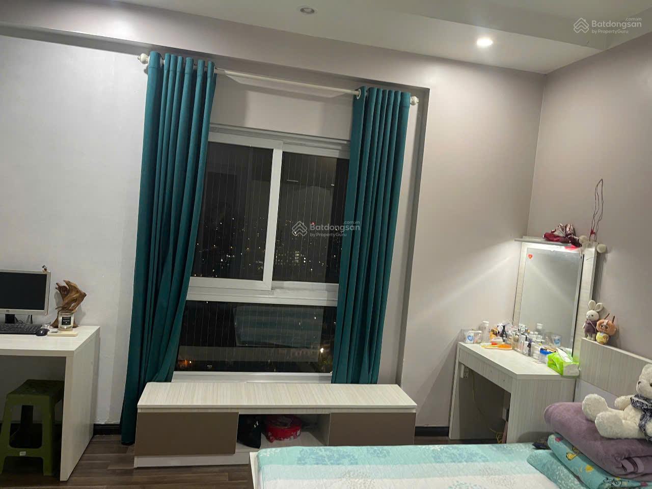 Bán gấp căn hộ KĐT Văn Khê, Hà Đông, 112m2, 3 phòng ngủ, giá tốt