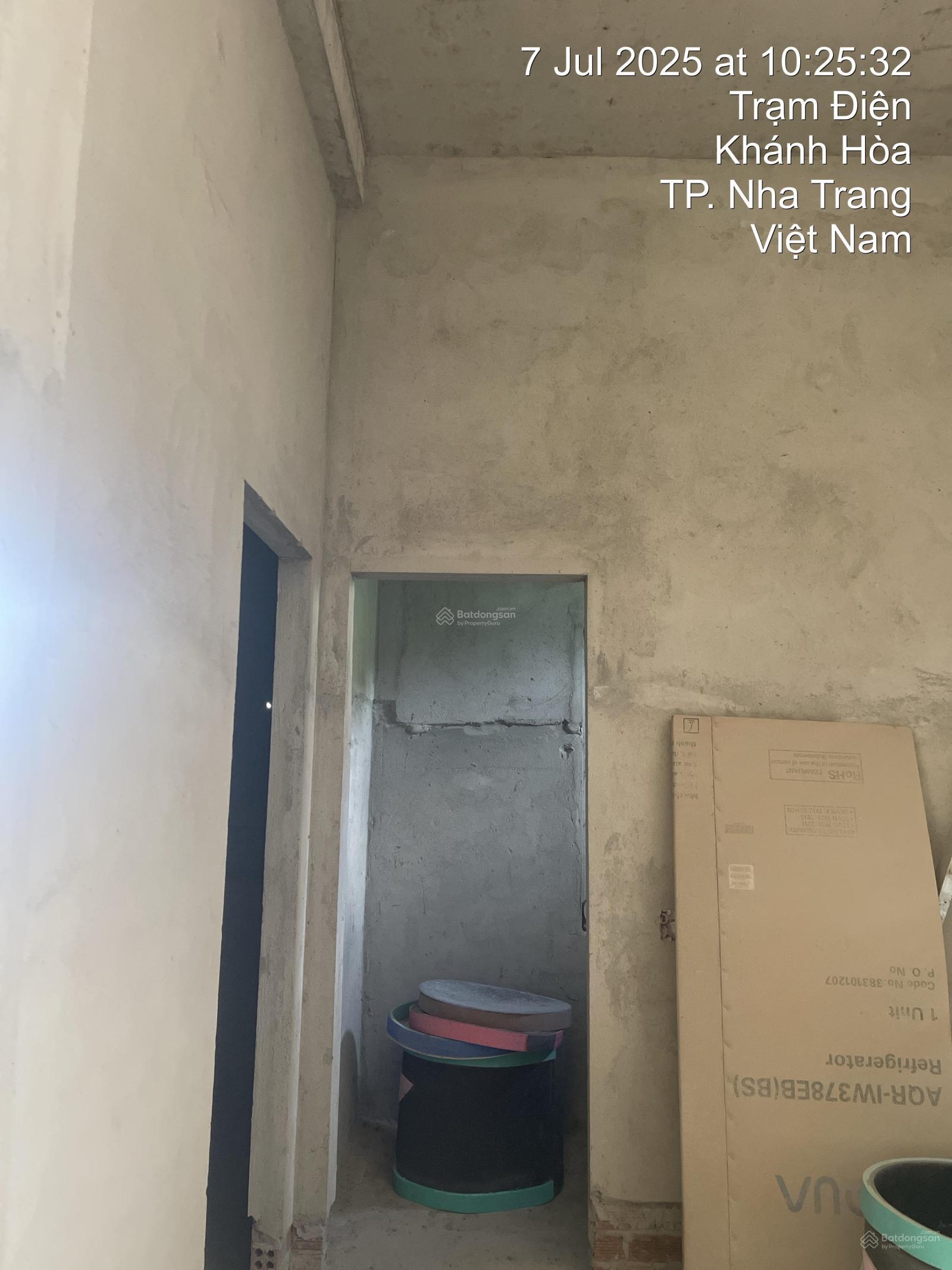 Gấp bán đất tặng thêm nhà cấp 4 đang hoàn thiện Hòn Nghê - Tây Nha Trang 250m2 - 2,1tỷ
