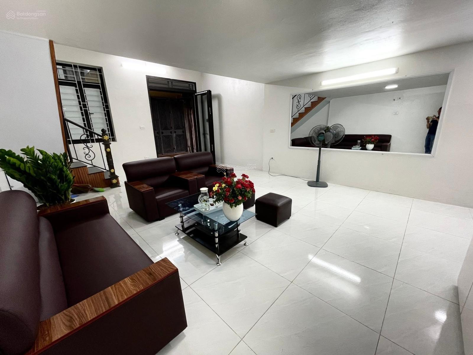 Cự hiếm - nhà 3 tầng mới đẹp phố Lê Trọng Tấn - ngõ thông ô tô giao thông thuận lợi đi các ngả Cự hiếm - nhà 3 tầng mới đẹp phố Lê Trọng Tấn - ngõ thông ô tô giao thông thuận lợi đi các ngả