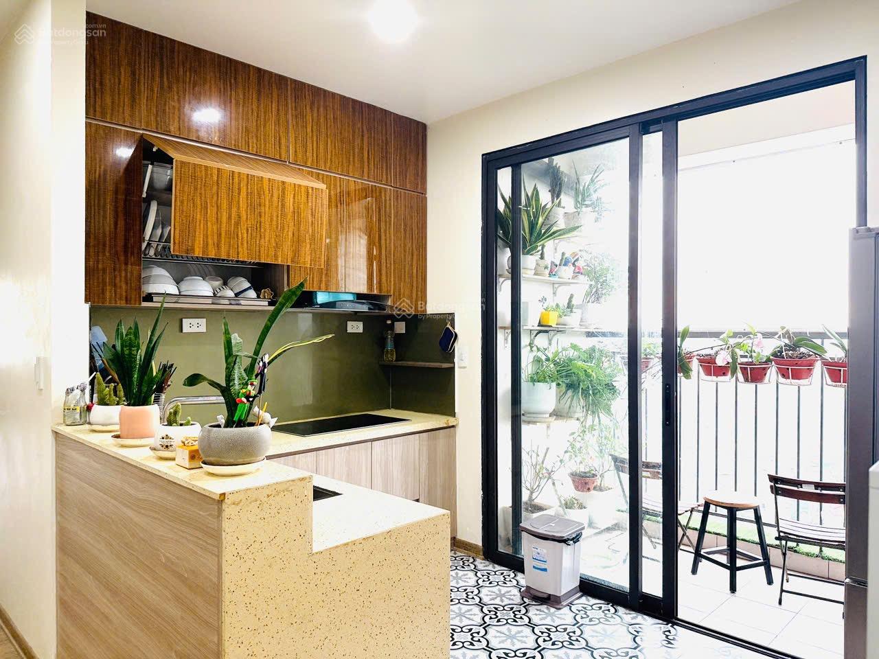 Bán CC đẹp tại 87 Lĩnh Nam, 6,8 tỷ, 100m2, nhiều tiện ích