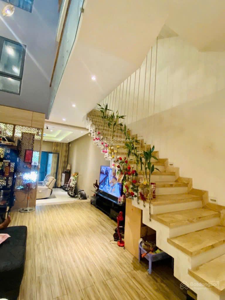Bán nhà 5 tầng, trung tâm hành chính Dĩ An, giá 9. X tỷ, liền kề đường Nguyễn An Ninh, 122m²