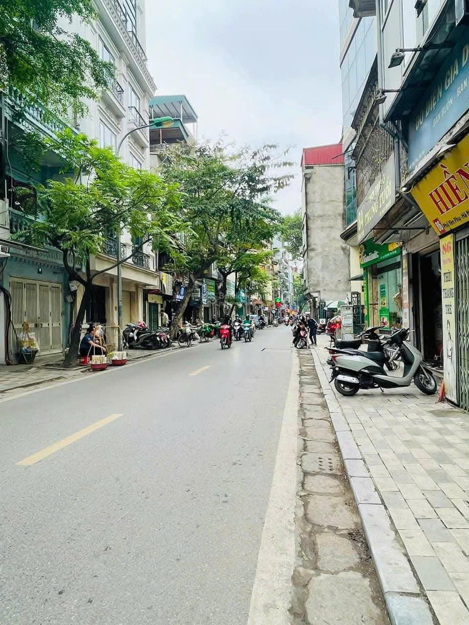 BÁN ĐẤT MẶT PHỐ MINH KHAI LÔ GÓC, VỈA HÈ RỘNG DT 153M CHỈ 49,5 TỶ