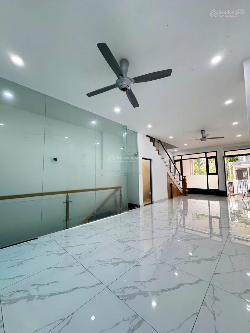 Chủ gửi bán căn nhà phố Saigon Mystery Villas Quận 2, 5x20m, 26.5 tỷ bao thuế phí LH 0906 789 ***