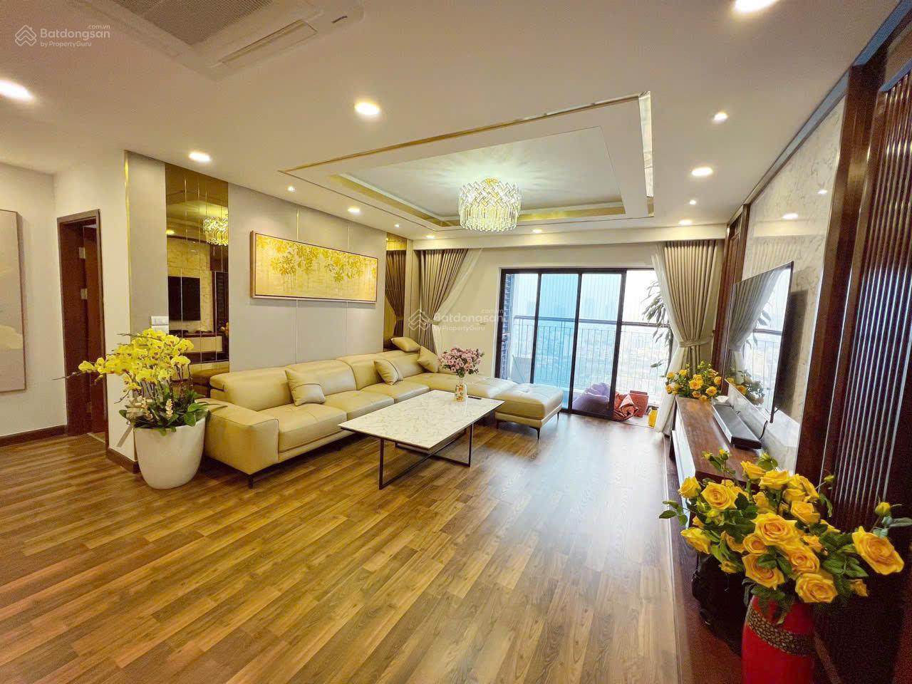 Rẻ nhất dự án! Chính chủ cần bán nhanh căn góc 3PN - 104m2 căn góc hướng mát hiếm bán dự án The Zei