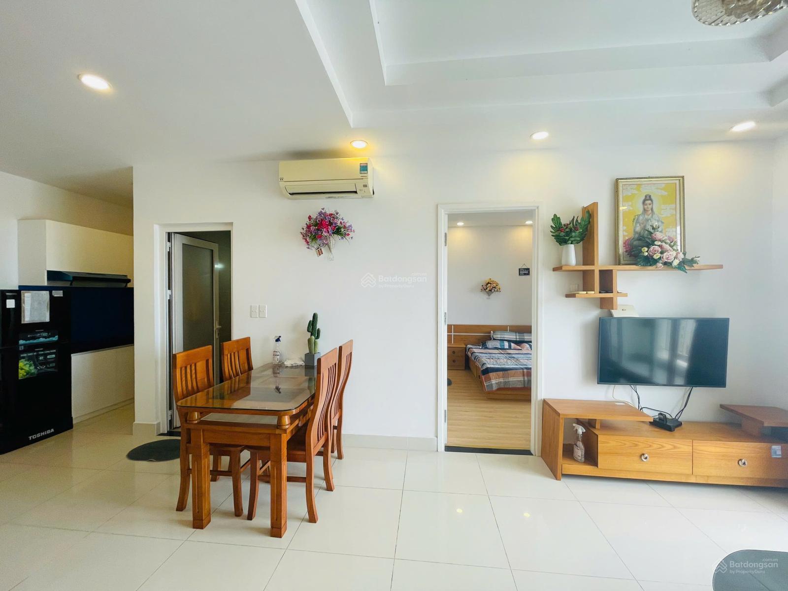 Cho thuê căn 2 phòng CC Vũng Tàu Melody 73m2, giá 10 triệu/ tháng. LH e Yến 0792 366 ***