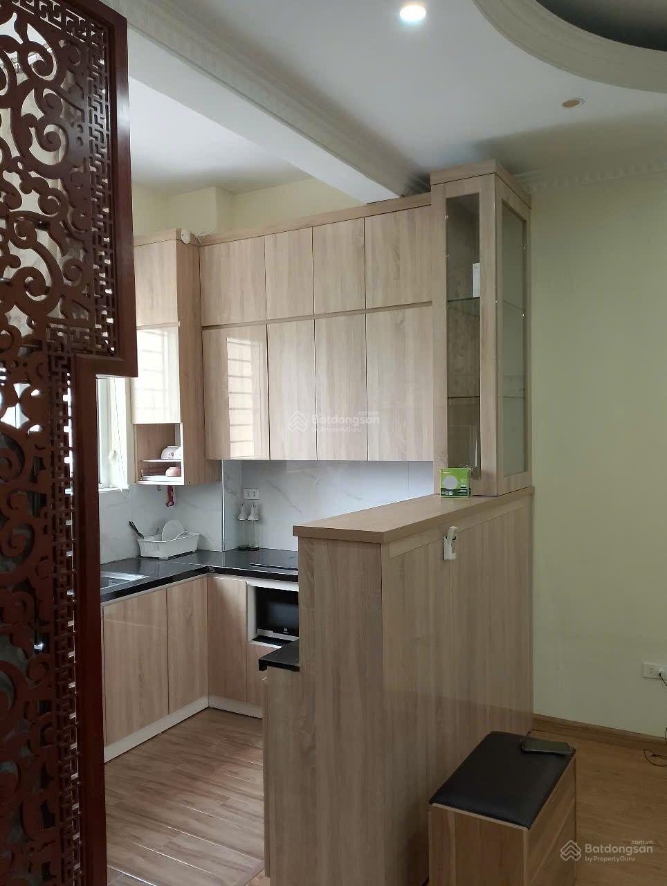 Bán căn hộ 65m2 tầng 8 tòa B11 khu ĐTM Nam Trung Yên 2pn, 1wc nội thất cao cấp sổ đỏ giá 4,6 tỷ