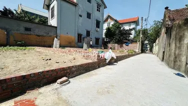Trung tâm Dục Tú, ngõ công nông ô tô vào đất. An cư xây nhà quá đẹp, DT 45m2, MT hậu 4m