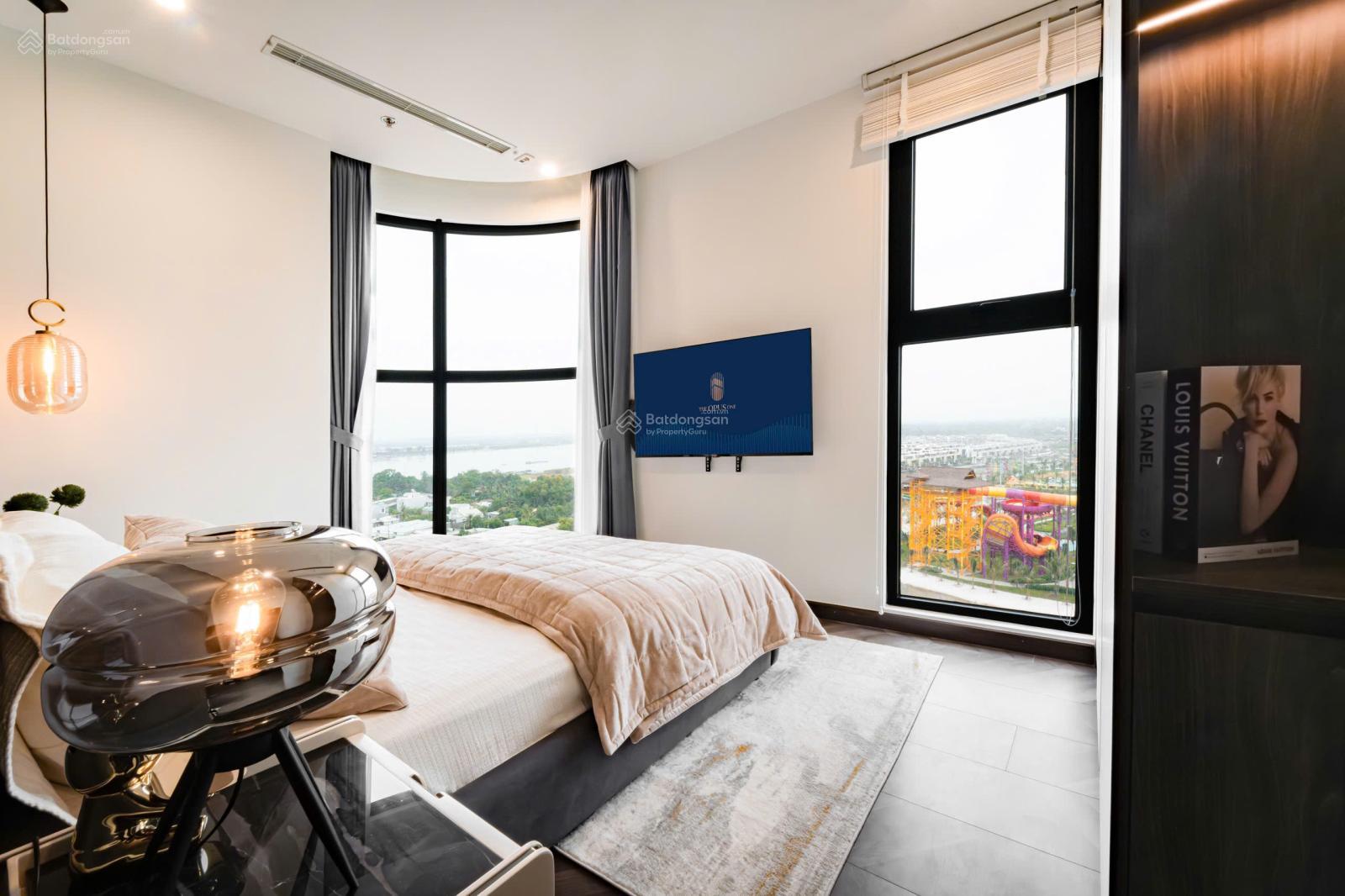 DUY NHẤT! Căn 3 PN Opus One-Vinhomes Grand Park: 100 m2- 8,6 tỷ, tầng 1X, trực diện sông, CV 36 ha
