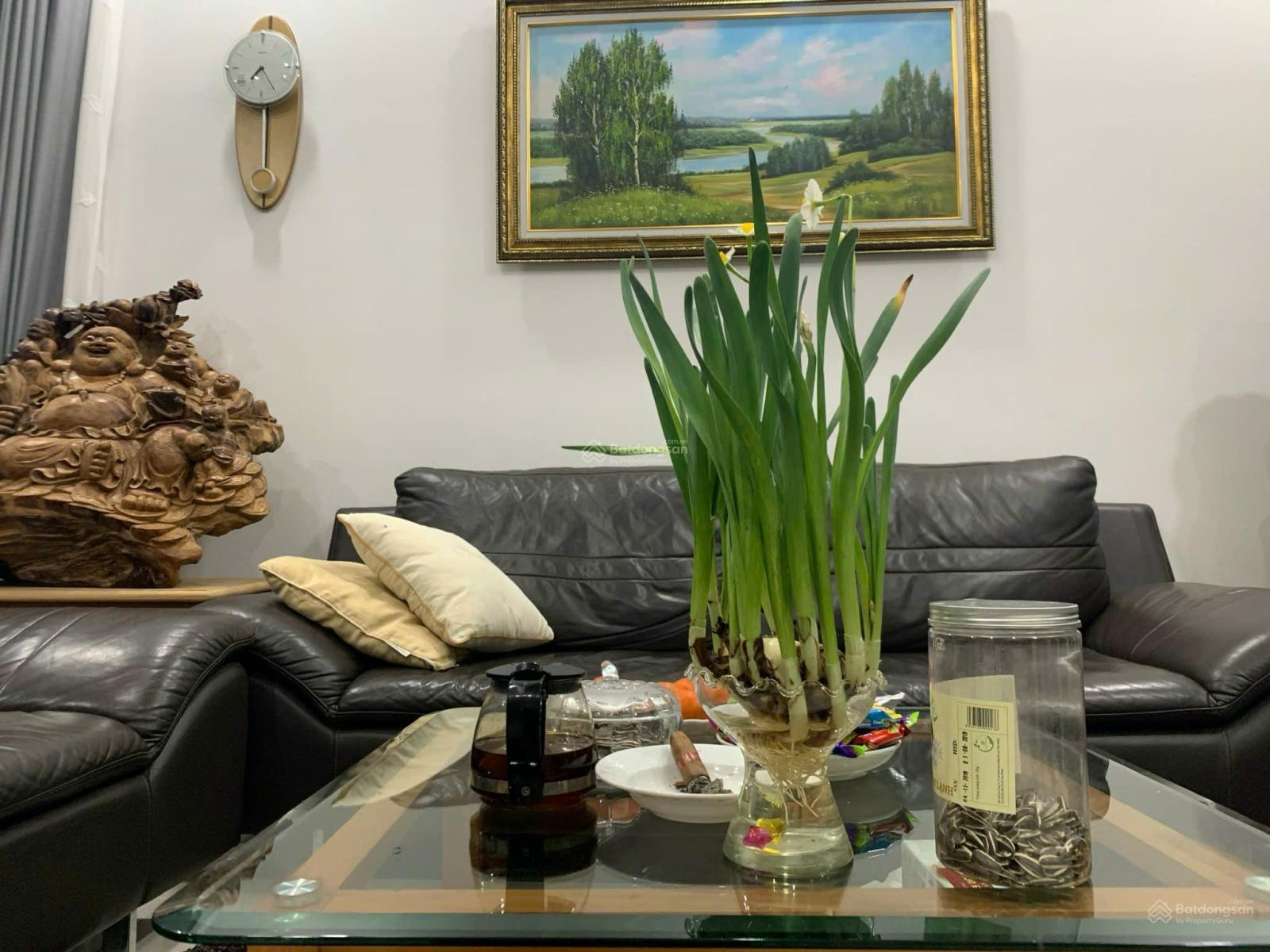Cho thuê nhà căn góc Evelyne Parkcity 120m2 nhà mới vị trí cực đẹp giá 28 triệu. LH: 0931 686 ***