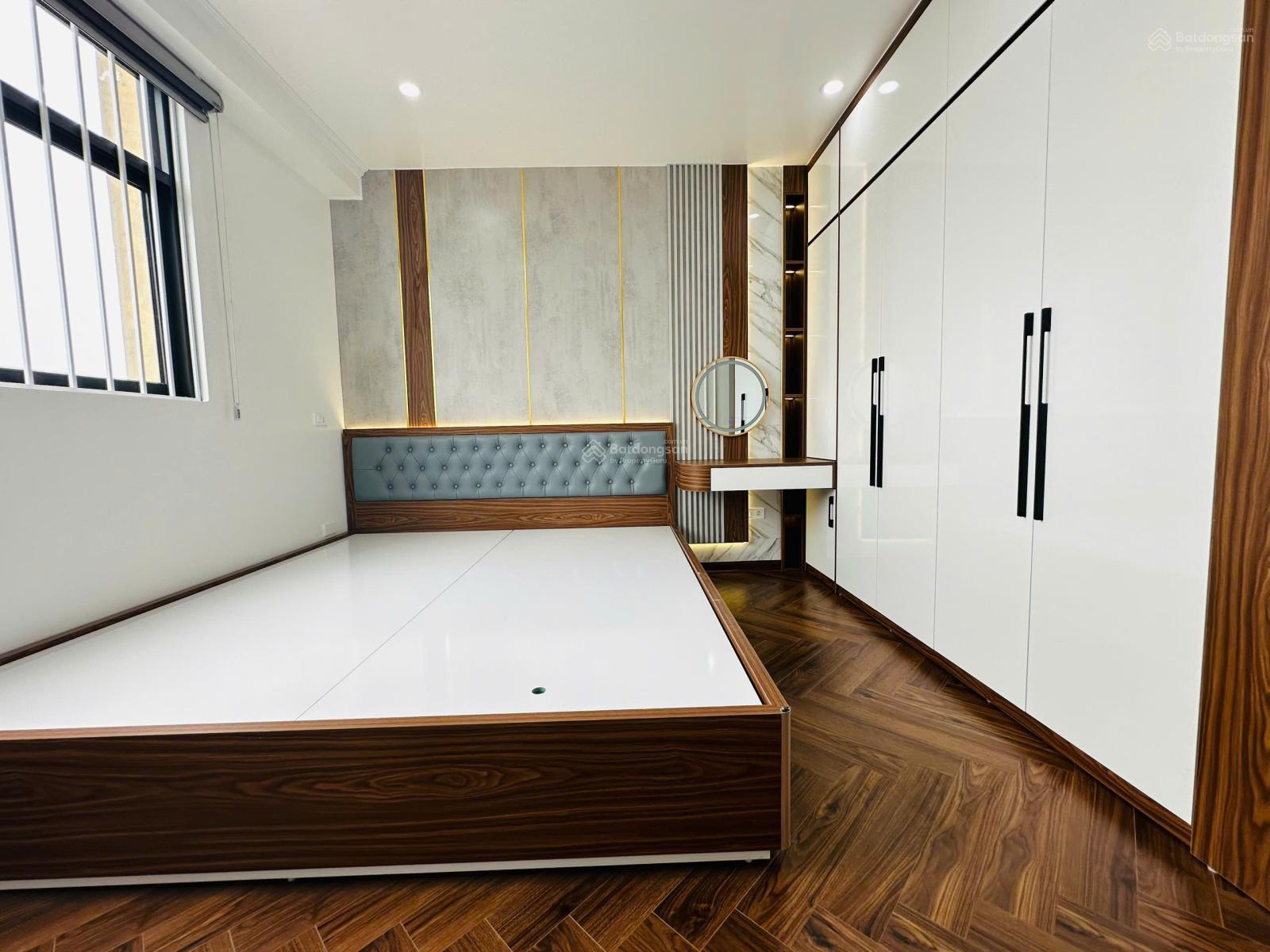 Bán CC Rainbow Linh Đàm, 6,1 tỷ, 90m2, 3PN, view đẹp