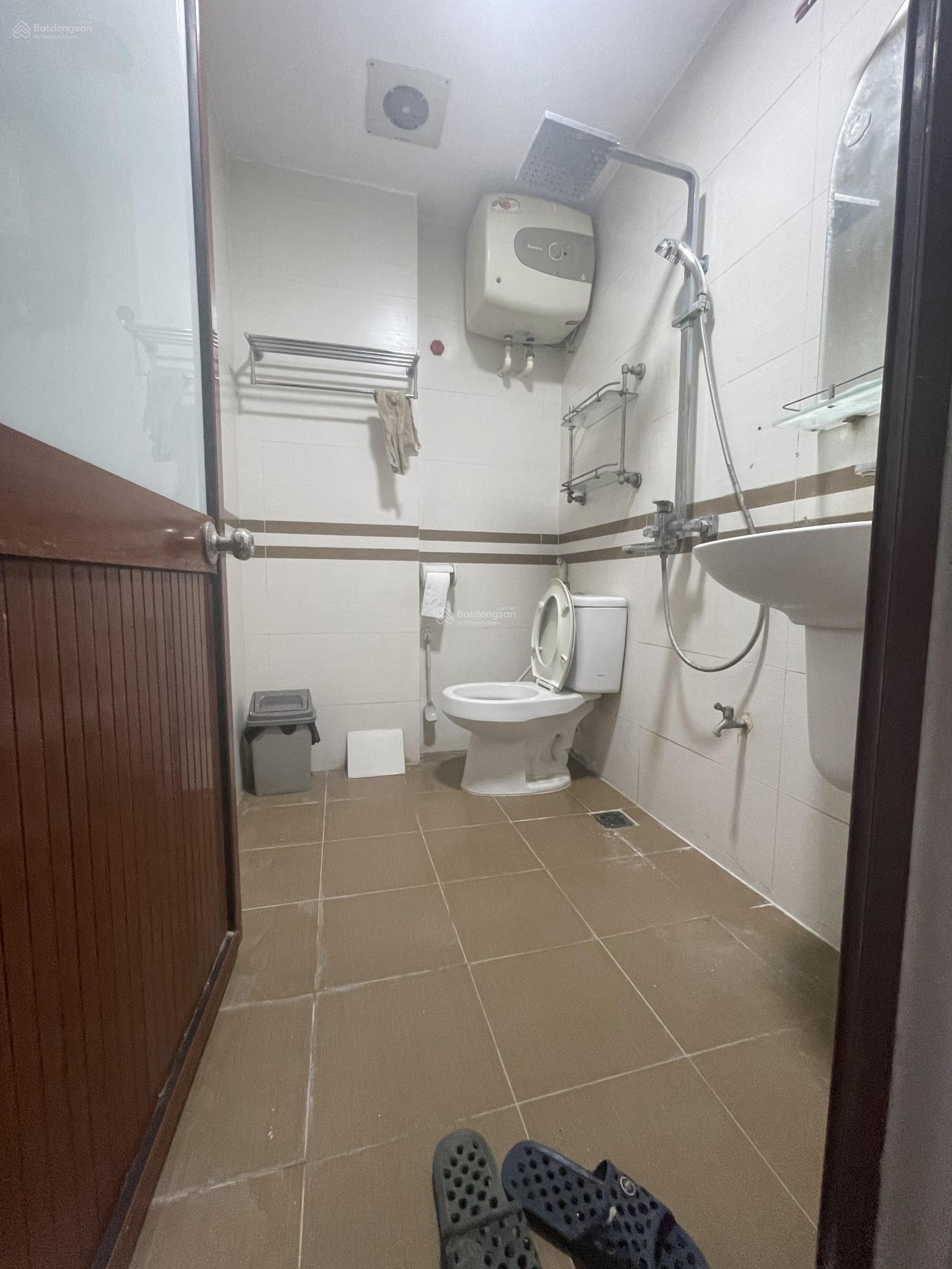 Chính chủ cho thuê nhà nguyên căn ngõ 575 Kim Mã. 40m2 x 4 ngủ. Ở ngay. Giá 15tr/tháng Chính chủ cho thuê nhà nguyên căn ngõ 575 Kim Mã. 40m2 x 4 ngủ. Ở ngay. Giá 15tr/tháng