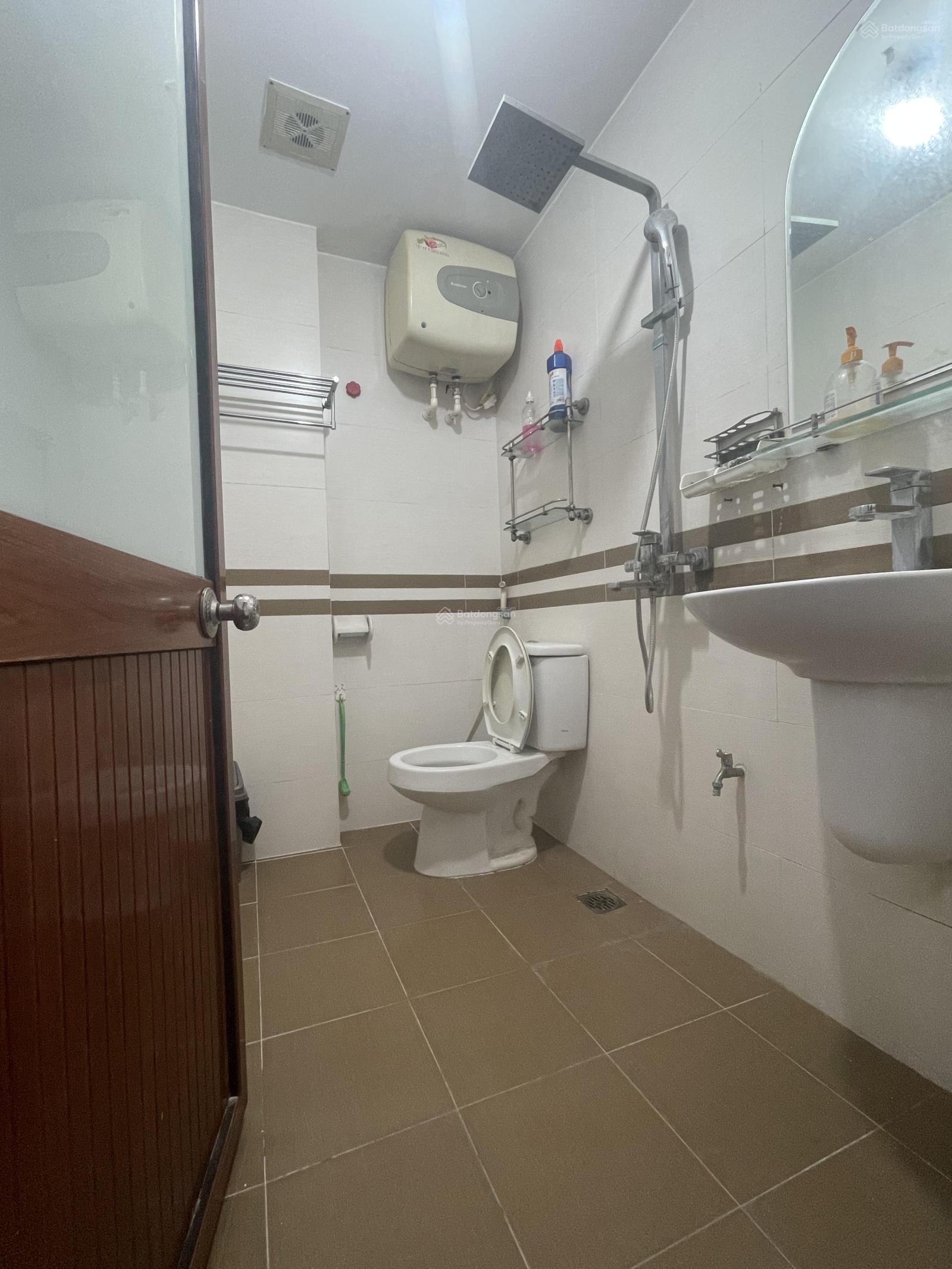 Chính chủ cho thuê nhà nguyên căn ngõ 575 Kim Mã. 40m2 x 4 ngủ. Ở ngay. Giá 15tr/tháng Chính chủ cho thuê nhà nguyên căn ngõ 575 Kim Mã. 40m2 x 4 ngủ. Ở ngay. Giá 15tr/tháng