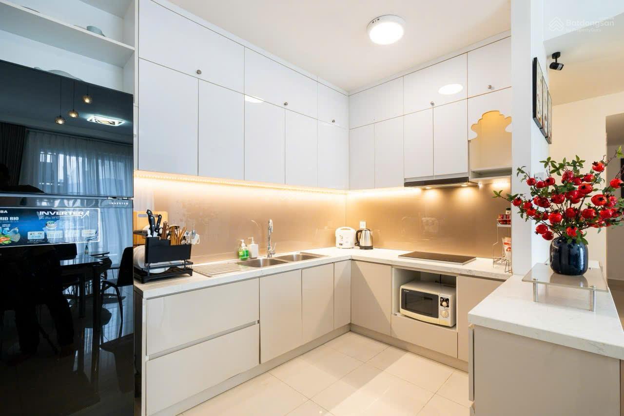 Cho thuê CHCC Xi Grand Court, Q.10, 80m2 2PN giá 17tr/th, nhà đẹp ở liền. LH 0949 229 ***