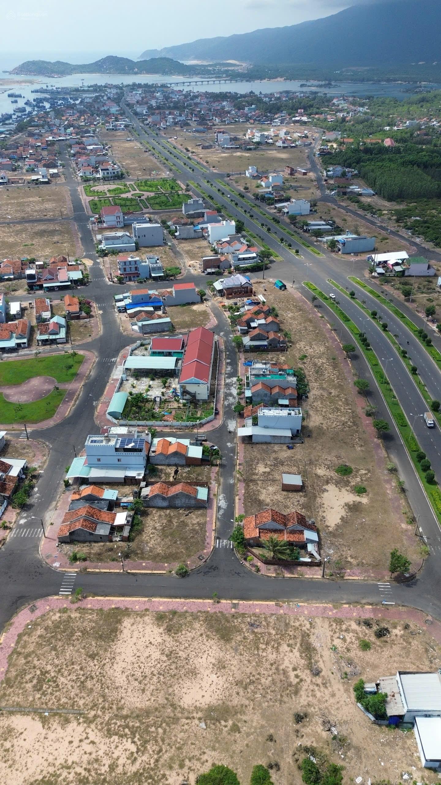 Đất nền full thổ cư tái định cư Phú Lạc