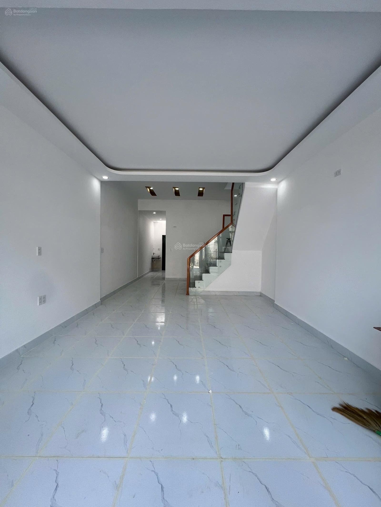 Bán nhà riêng 82,8m2, 2 tầng tại Thị trấn Diên Khánh Giá Tốt.