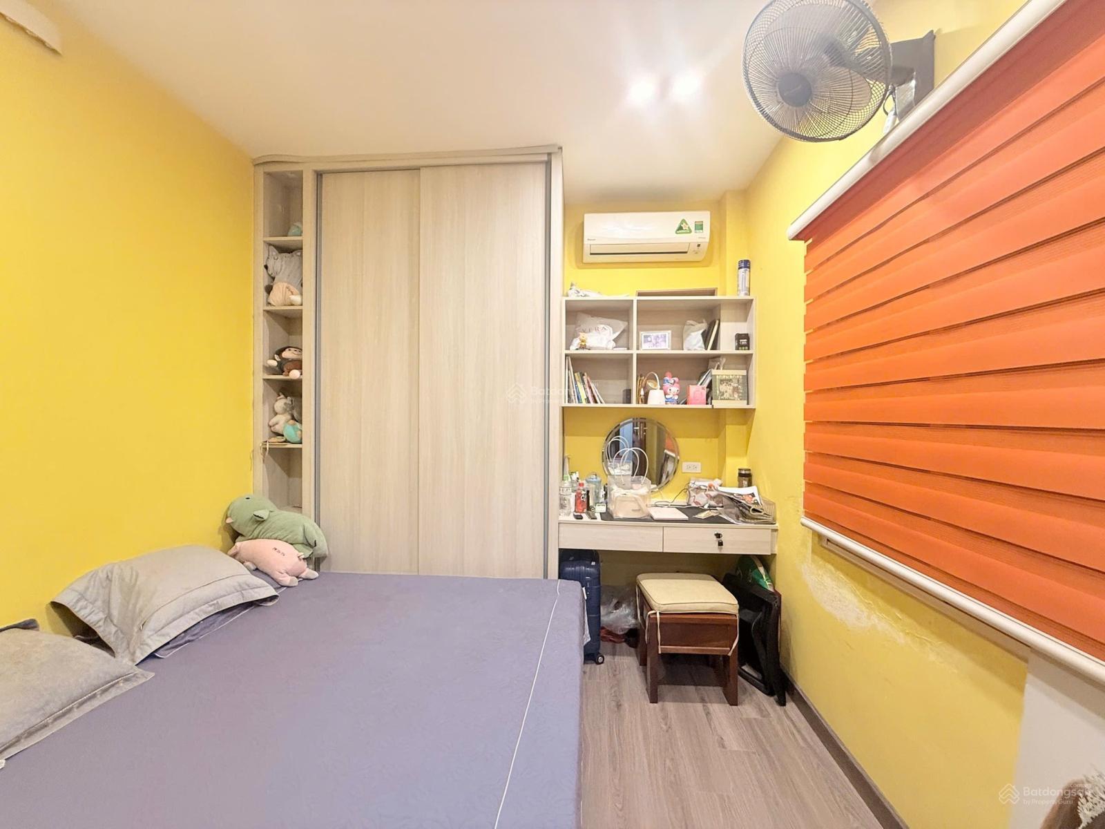 Bán nhà riêng phố Lê Thanh Nghị, 8,8 tỷ, 41m2, 5 tầng, 4PN, 5WC, đẹp, nhiều tiện ích