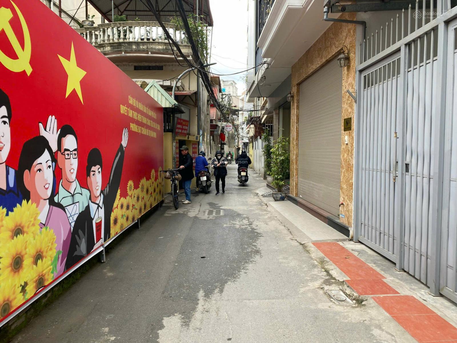 Chính chủ cần bán đất thổ cư mặt ngõ 565 Lạc Long Quân-Phường Tây Hồ- Hà Nội 134m2, MT8.4m, GPXD9T