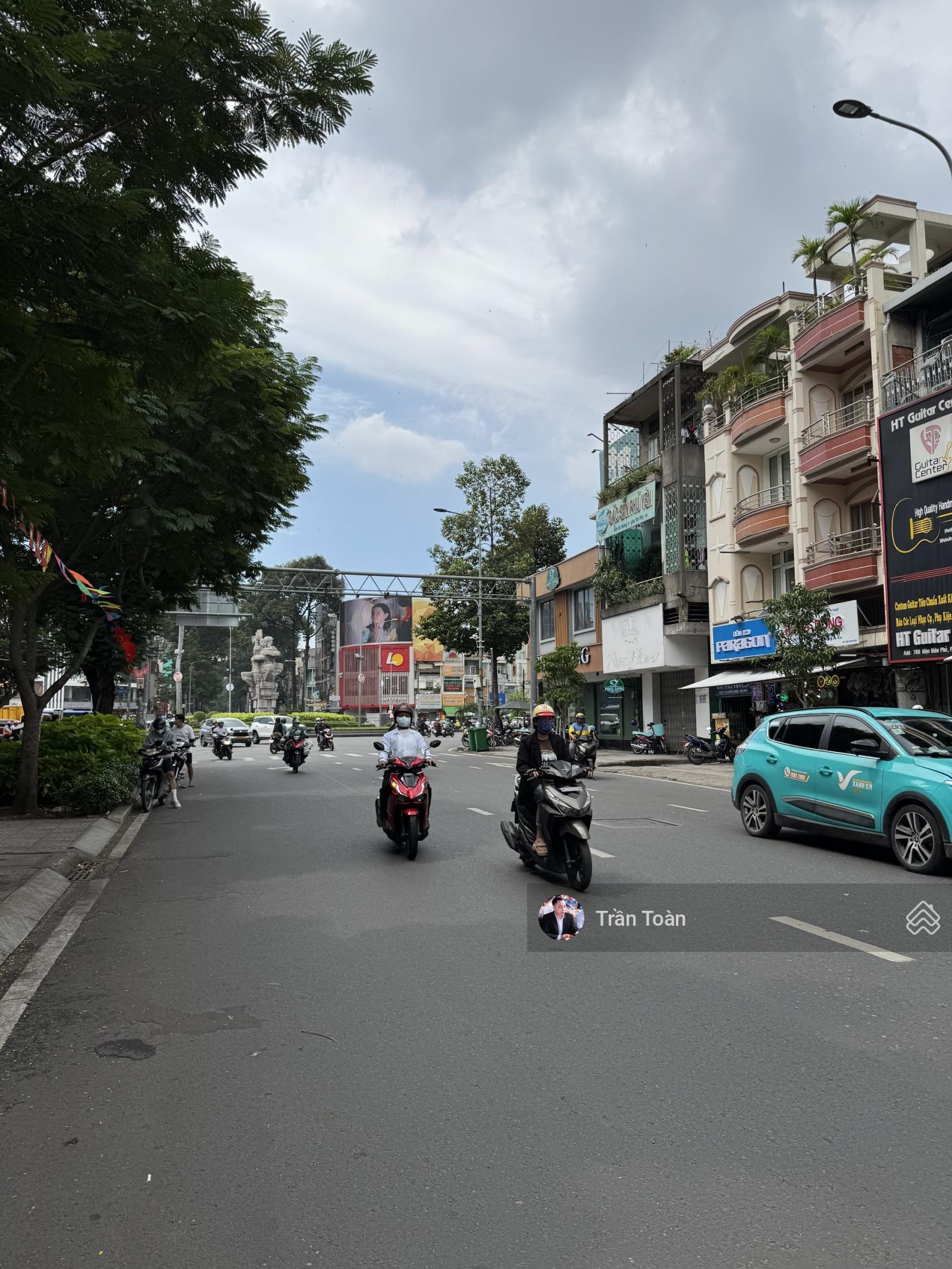 Bán nhà góc 2 mặt tiền ngay Nguyễn Thiện Thuật, quận 3, DT 8mx23m, giá 56 tỷ