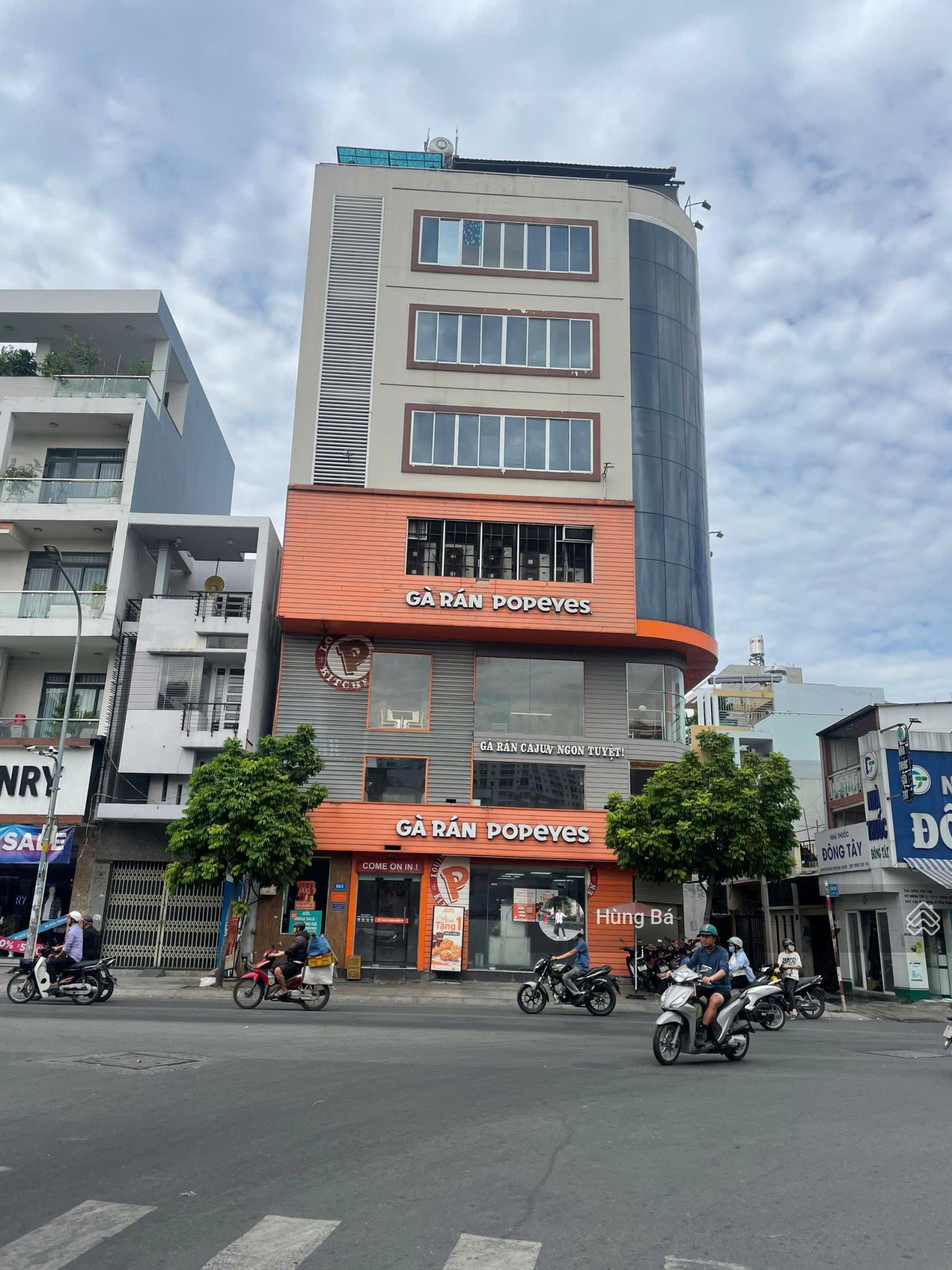 Siêu phẩm! Tòa nhà góc 2 mặt tiền Vành Đai Trong. DT: 20 x 25m - 5 tầng - HĐT: 220 triệu, giá 70 tỷ Siêu phẩm! Tòa nhà góc 2 mặt tiền Vành Đai Trong. DT: 20 x 25m - 5 tầng - HĐT: 220 triệu, giá 70 tỷ