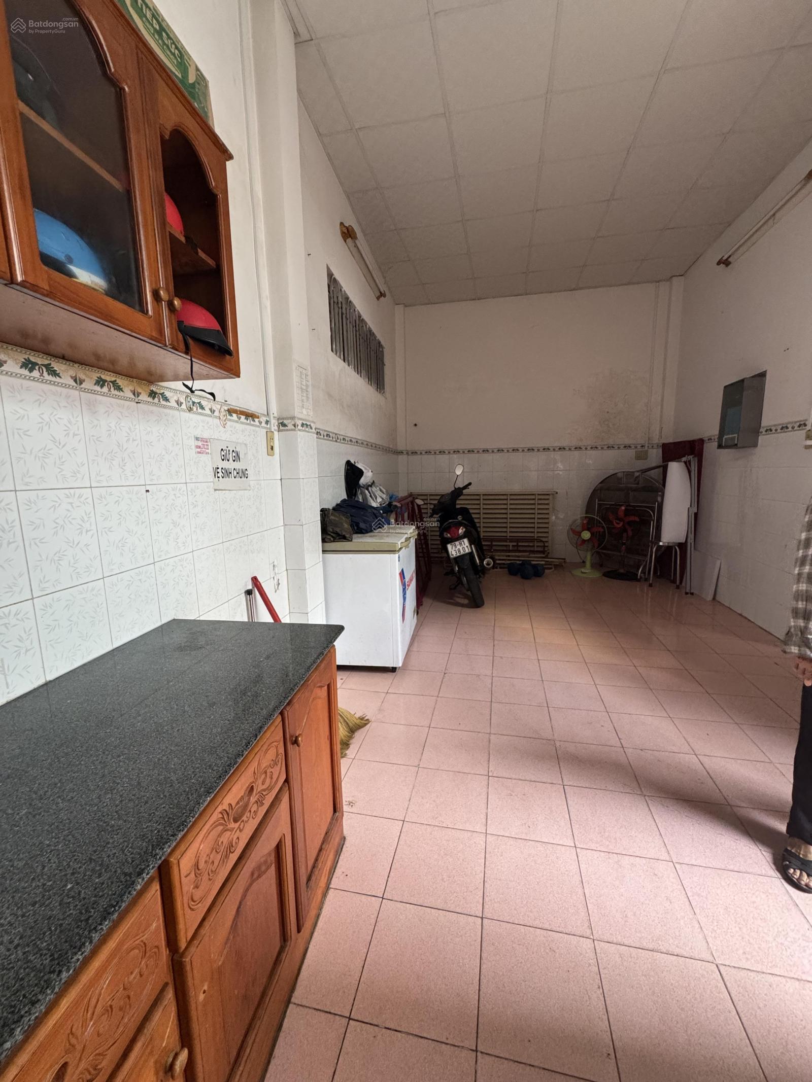 Bán Nhà 3 tầng cách biển 300m, sau toà Sceniabay Phường Vĩnh Hải TP. Nha Trang