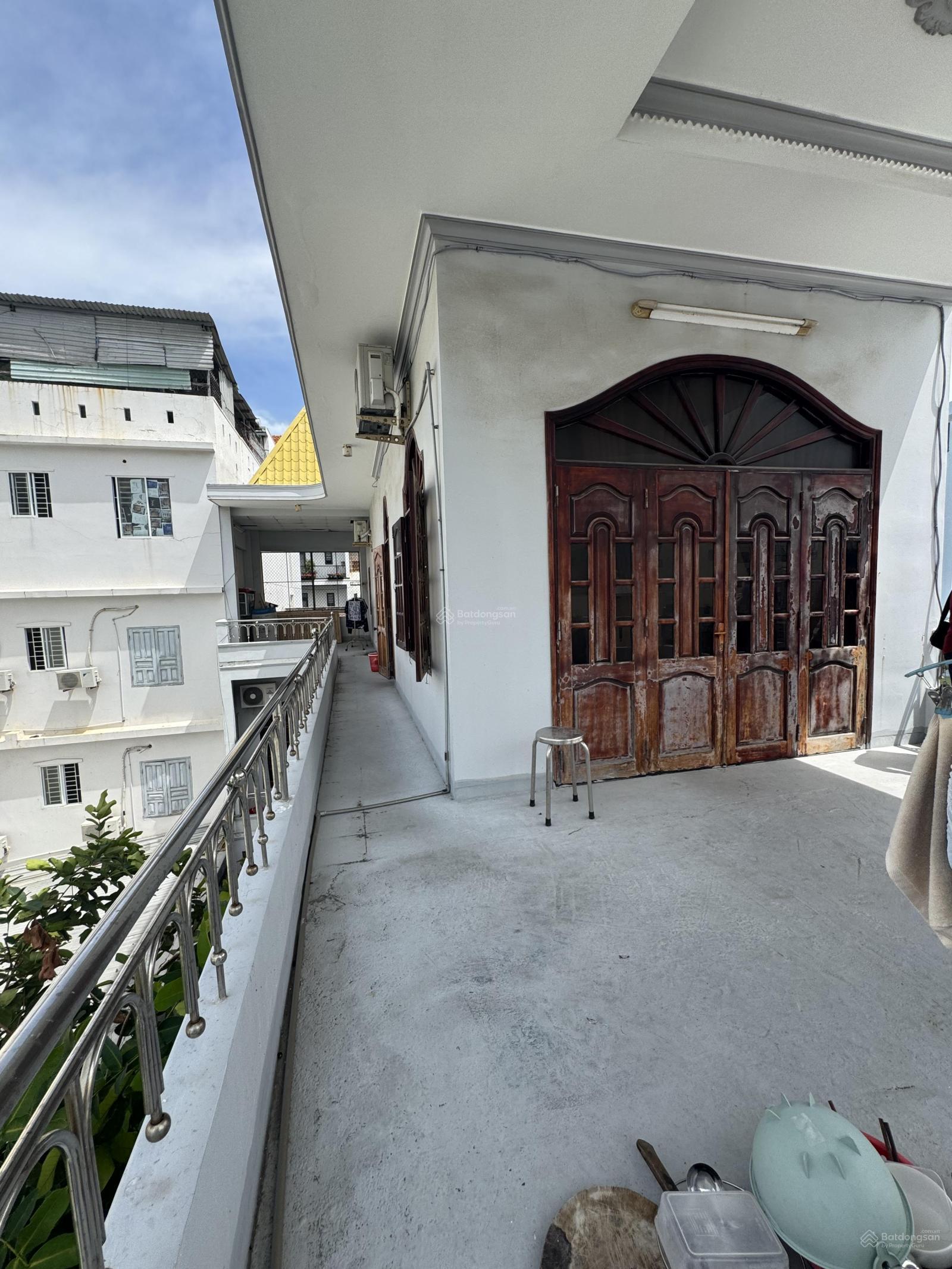 Bán Nhà 3 tầng cách biển 300m, sau toà Sceniabay Phường Vĩnh Hải TP. Nha Trang