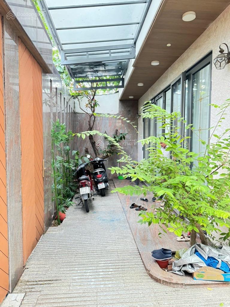 BIỆT THỰ KHU VIP: Hẻm 15m Nguyễn Hữu Dật, P.Tây Thạnh: 180m2/ 3 Tầng(4PN/5WC) giá 30,5 Tỷ còn TL