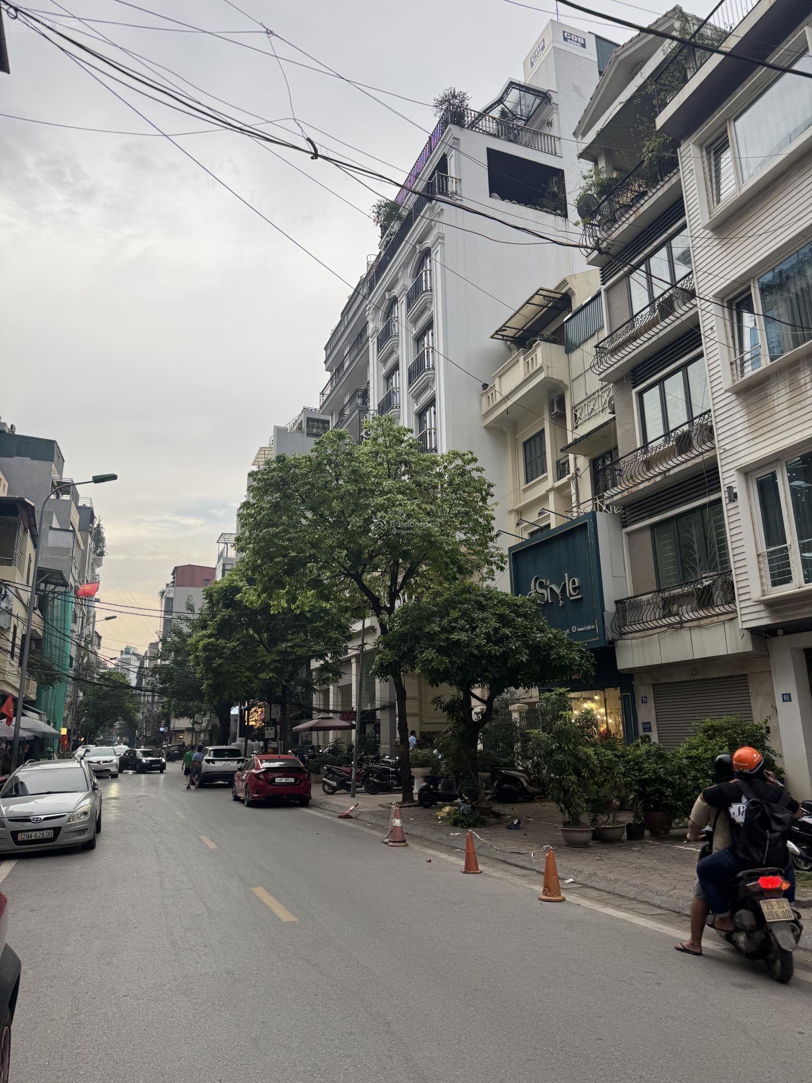 NHỈNH 35TỶ CỰC HIẾM NHÀ 5T MẶT PHỐ VẠN PHÚC PHÂN LÔ VPCC - LIỄU GIAI HÈ 7M, DT 55M MT 5M