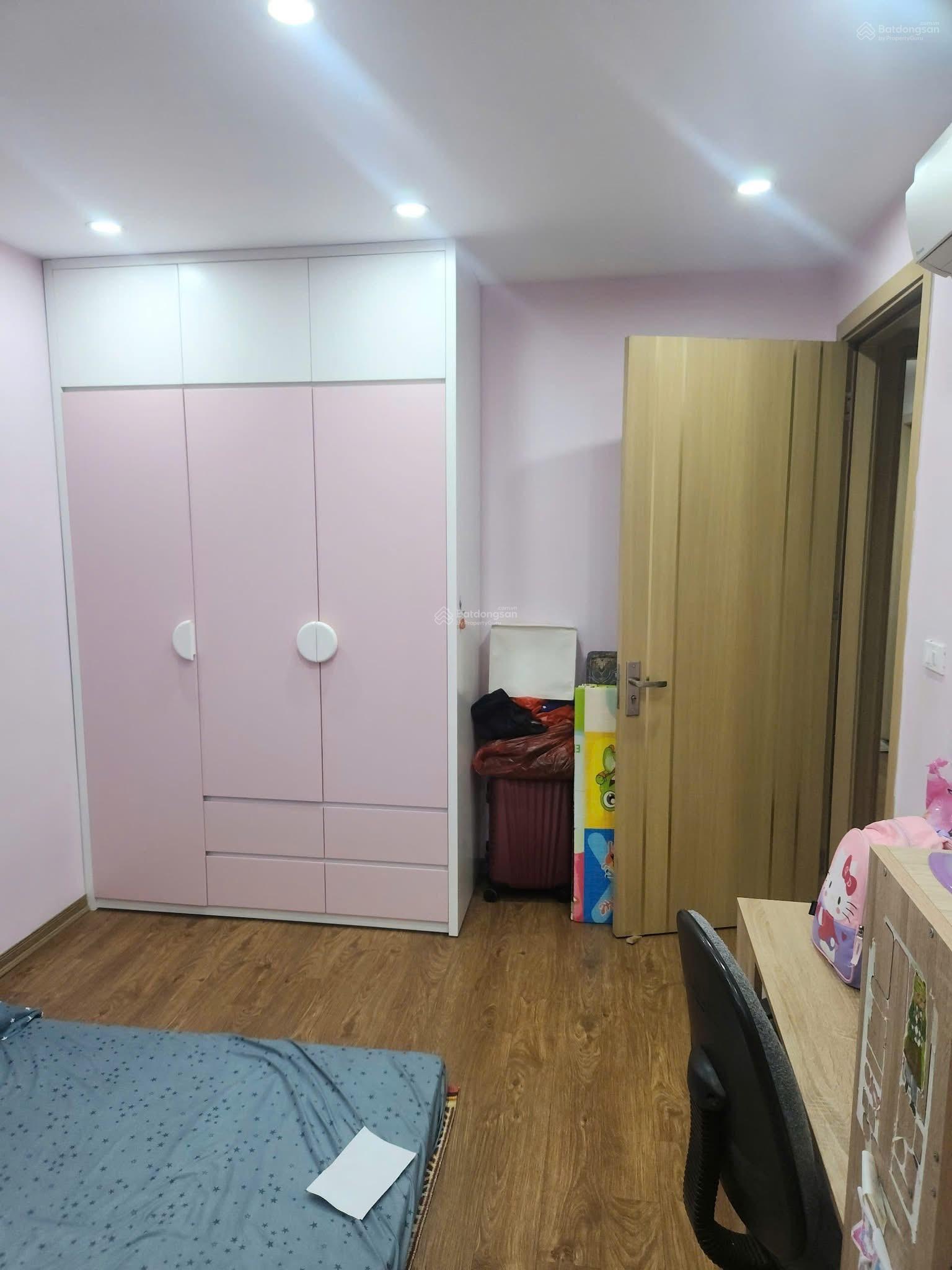 Bán gấp chung cư GreenPark Việt Hưng 3PN 2wc căn góc thoáng mát gần trường đô thị Việt Hưng Marie C