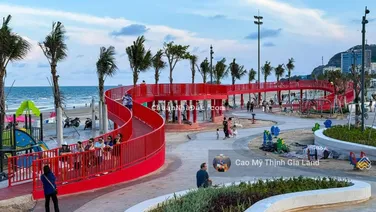Bán căn góc 2 mặt tiền, cách biển Thùy Vân chỉ 100m, thích hợp xây khách sạn, sản phẩm hiếm, 65 tỷ