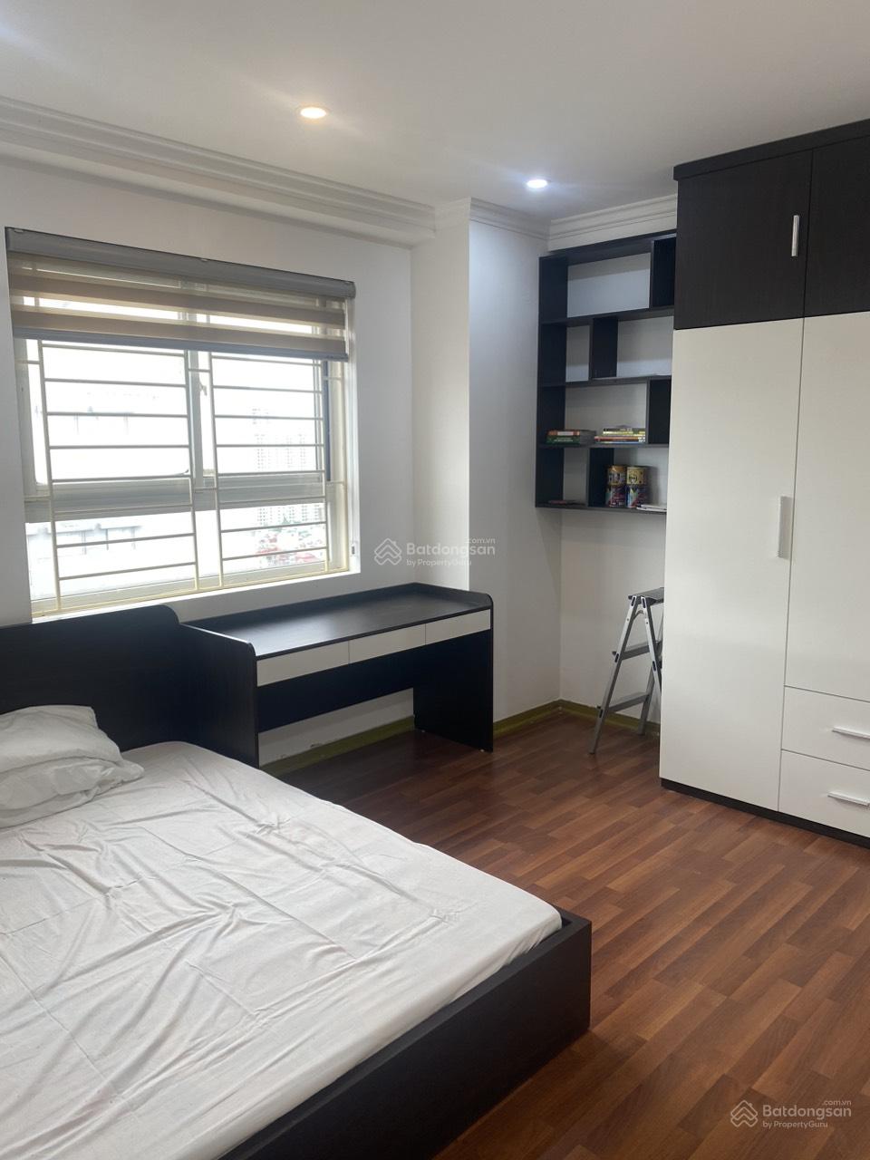 Bán căn 70m 2PN2VS C14 Tố Hữu giá 5,3ty