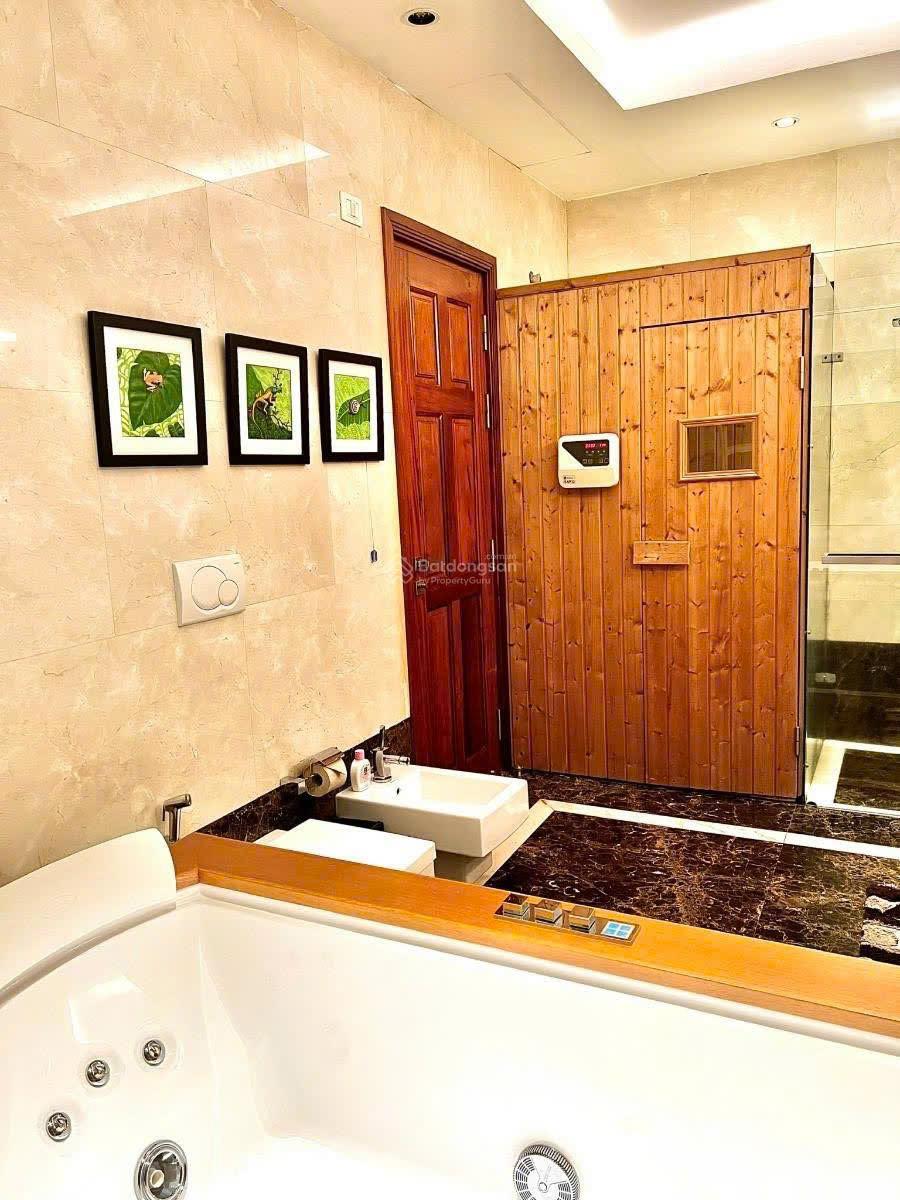 Bán gấp biệt thự Ciputra Hà Nội, 63,5 tỷ, diện tích 230m2, xây 3,5 tầng, chủ đang rất thiện trí bán