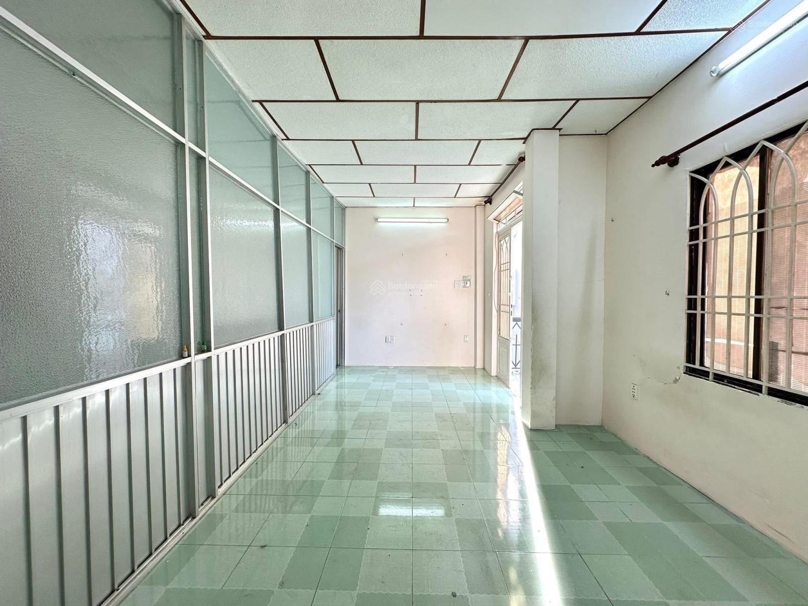 Chị Hai bán gấp nhà đẹp Phan Huy Ôn-P19-Bình Thạnh. Gần chợ Xì Trum đang cho thuê 24tr. 3tỷ660/72m2