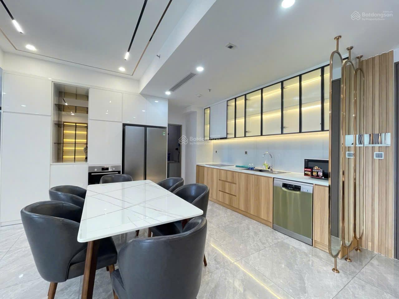 Cho thuê căn hộ Block C lầu 9, 3 phòng ngủ, nhà rất đẹp, mới, sang Midtown(M8) Phú Mỹ Hưng Quận 7 Cho thuê căn hộ Block C lầu 9, 3 phòng ngủ, nhà rất đẹp, mới, sang Midtown(M8) Phú Mỹ Hưng Quận 7