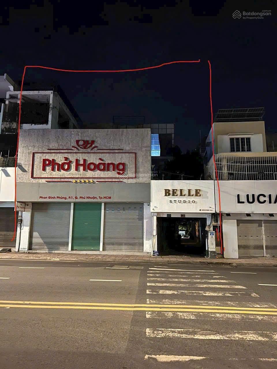 Cho thuê nhà MT Phan Đình Phùng, Quận Phú Nhuận DT 12x35m nở hậu 20m trệt 3 lầu ST giá 217tr