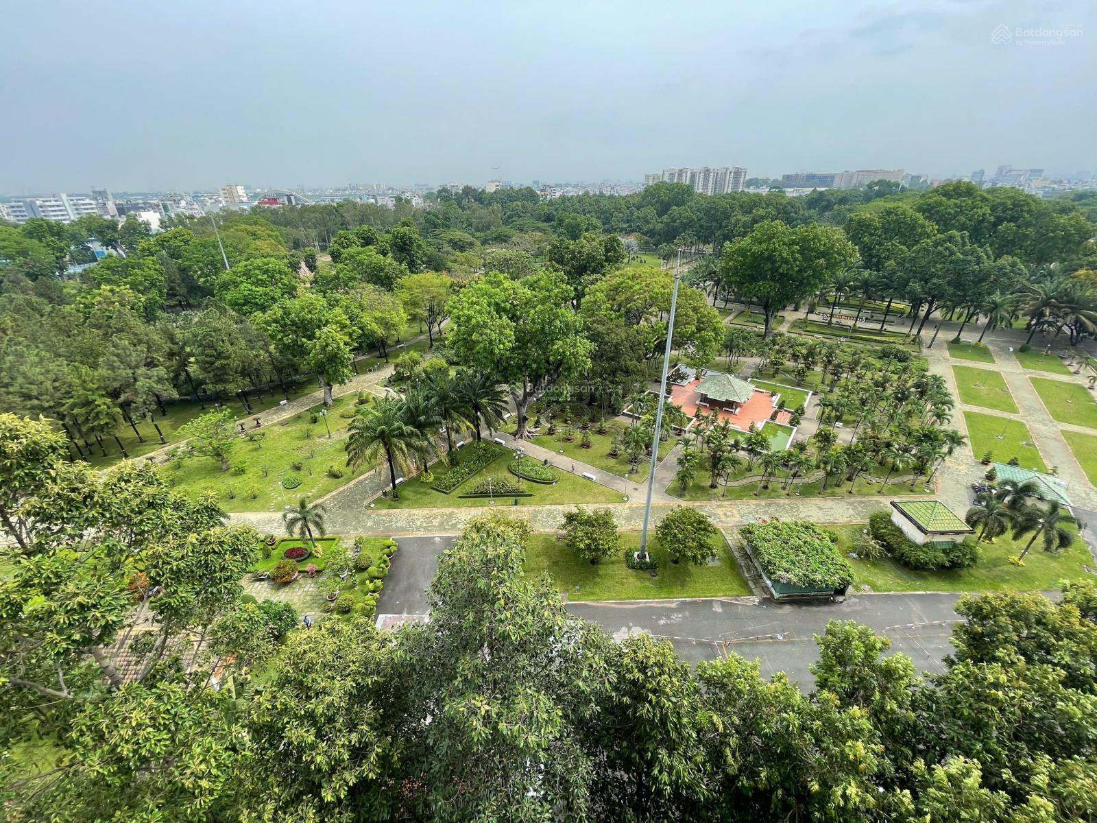 Chuyển nhượng căn góc 3PN diện tích 112m2, toà Garden Gate khu sân bay, nhà y hình giá 8,3 tỷ Chuyển nhượng căn góc 3PN diện tích 112m2, toà Garden Gate khu sân bay, nhà y hình giá 8,3 tỷ