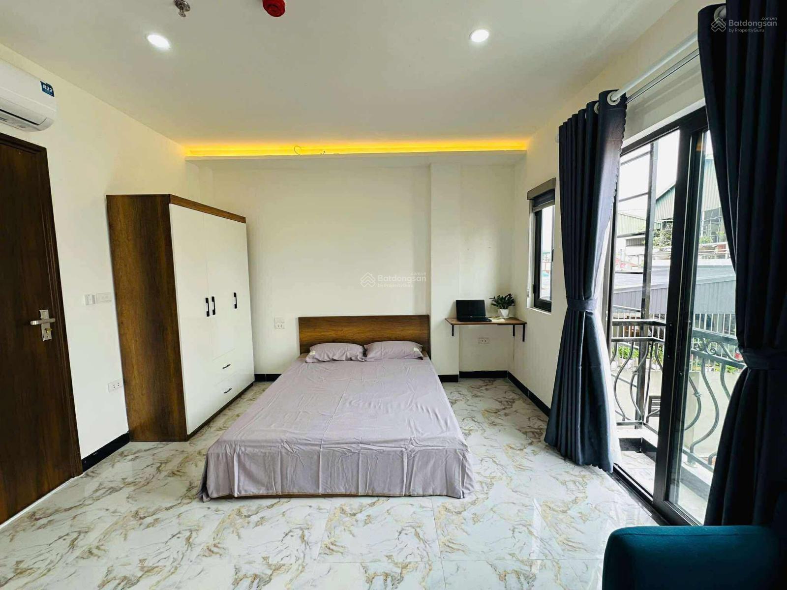 Bán toà nhà 8 tầng 22 căn hộ cho thuê dòng tiền 1,3 tỷ/năm phố Nguyễn Khánh Toàn