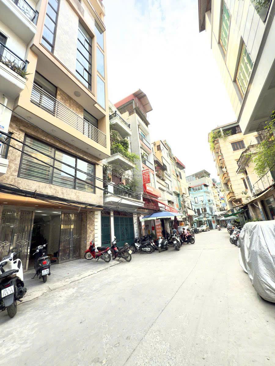 Vị trí vàng khó tìm mặt phố Nguyễn Hy Quang DT 45m2, 3 tầng, giá chỉ 27 tỷ