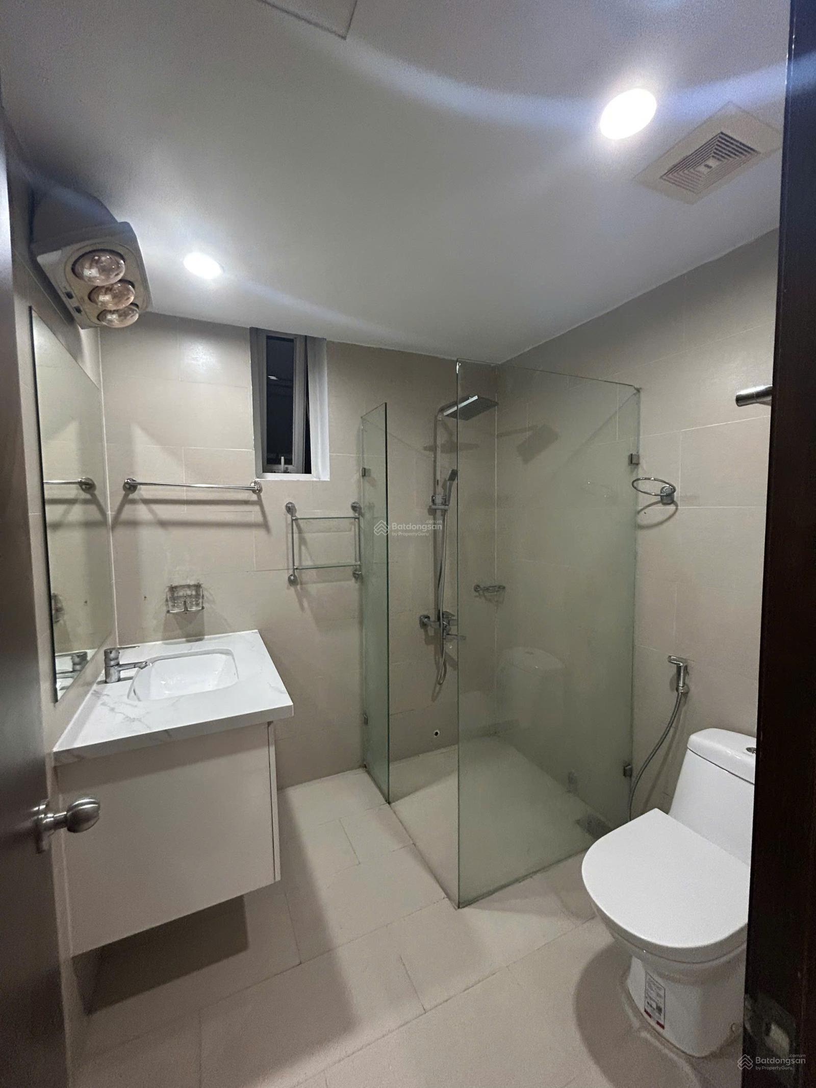 Bán căn hộ góc 3 phòng ngủ, N02T1 DT 113.13m2, slot ô tô, sổ đỏ, view công viên giá chỉ 9.9 tỷ