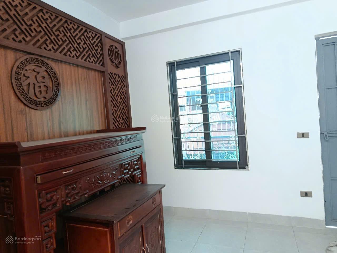 Bán nhà phố Triều Khúc - Thanh Xuân, 36,5m2, 4 tầng, giá 5,8 tỷ, ngõ 3 gác, ô tô cách nhà 15m