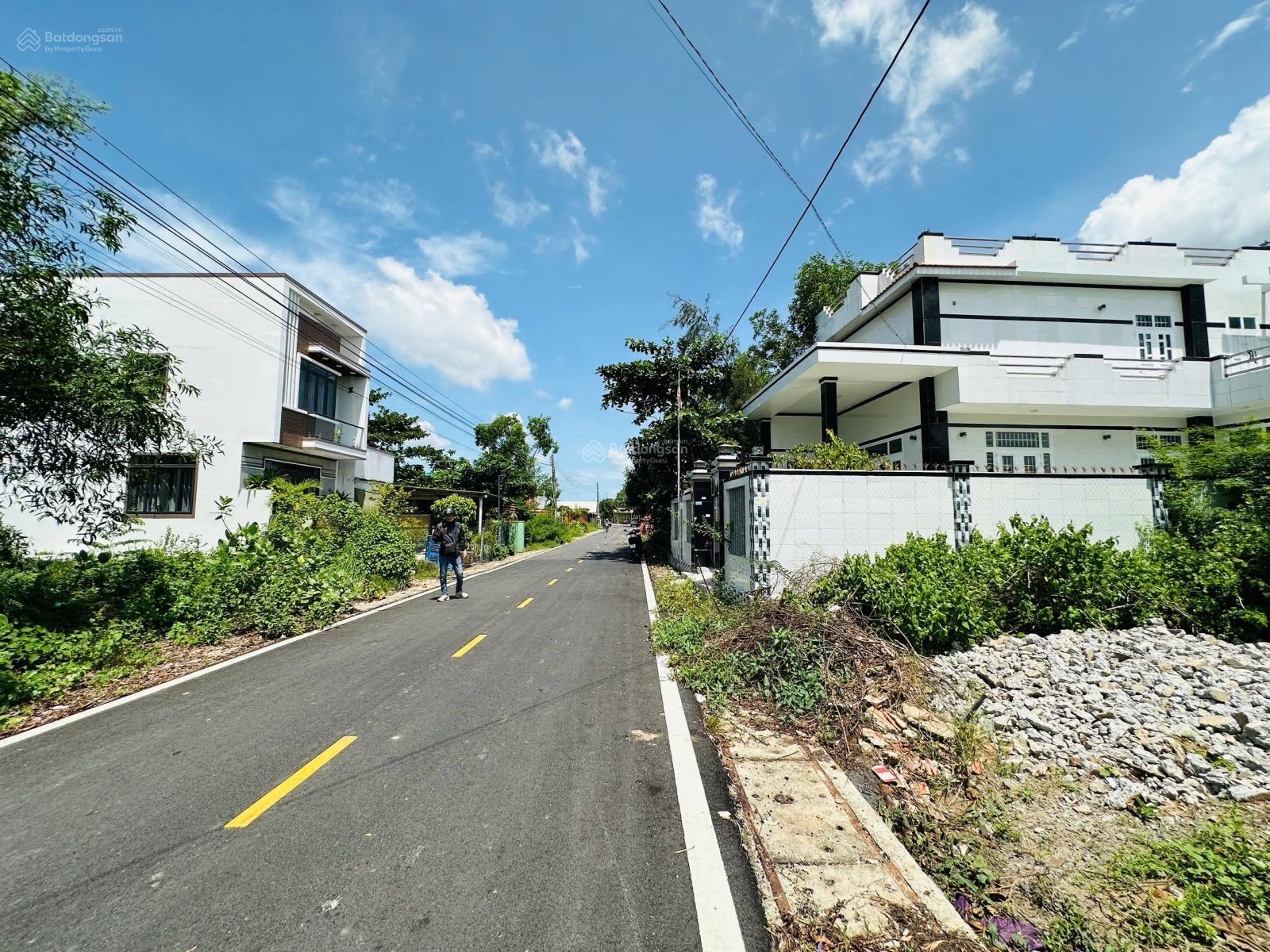 LÔ BIỆT THỰ LỘC AN ( Xã Phước Hải, TP HCM ) CÁCH CHỢ CHỈ 200M - CÁCH BÃI TẮM 800M, Giá 2.8 Tỷ
