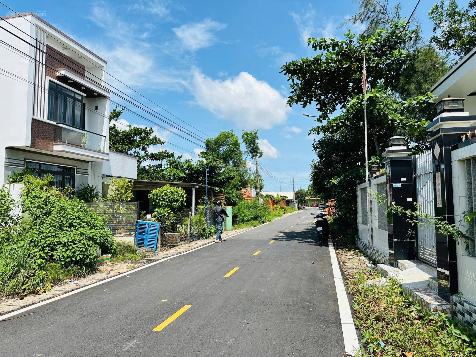 LÔ BIỆT THỰ LỘC AN ( Xã Phước Hải, TP HCM ) CÁCH CHỢ CHỈ 200M - CÁCH BÃI TẮM 800M, Giá 2.8 Tỷ